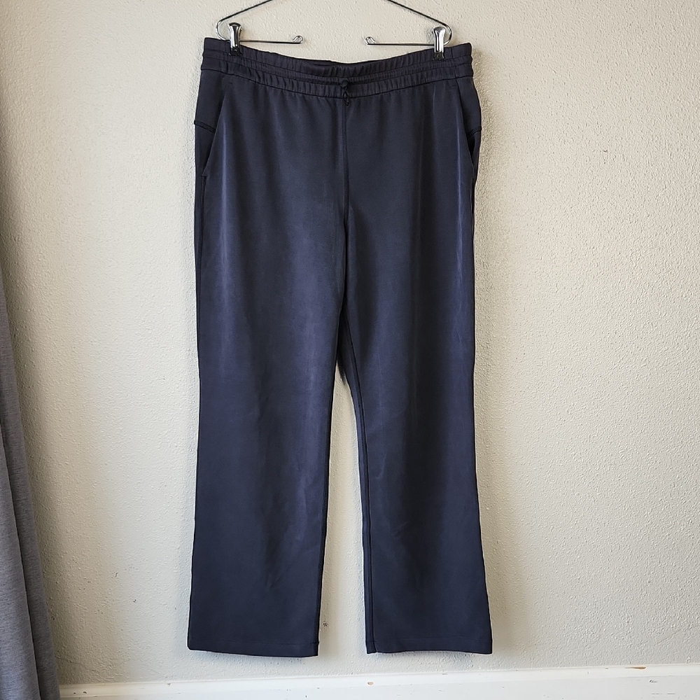 Lululemon Softstreme High-Rise Pant Black Size 14